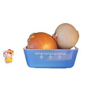 Vintage Snowflake Pyrex Fridgie, Blue And White Garland (No Lid)